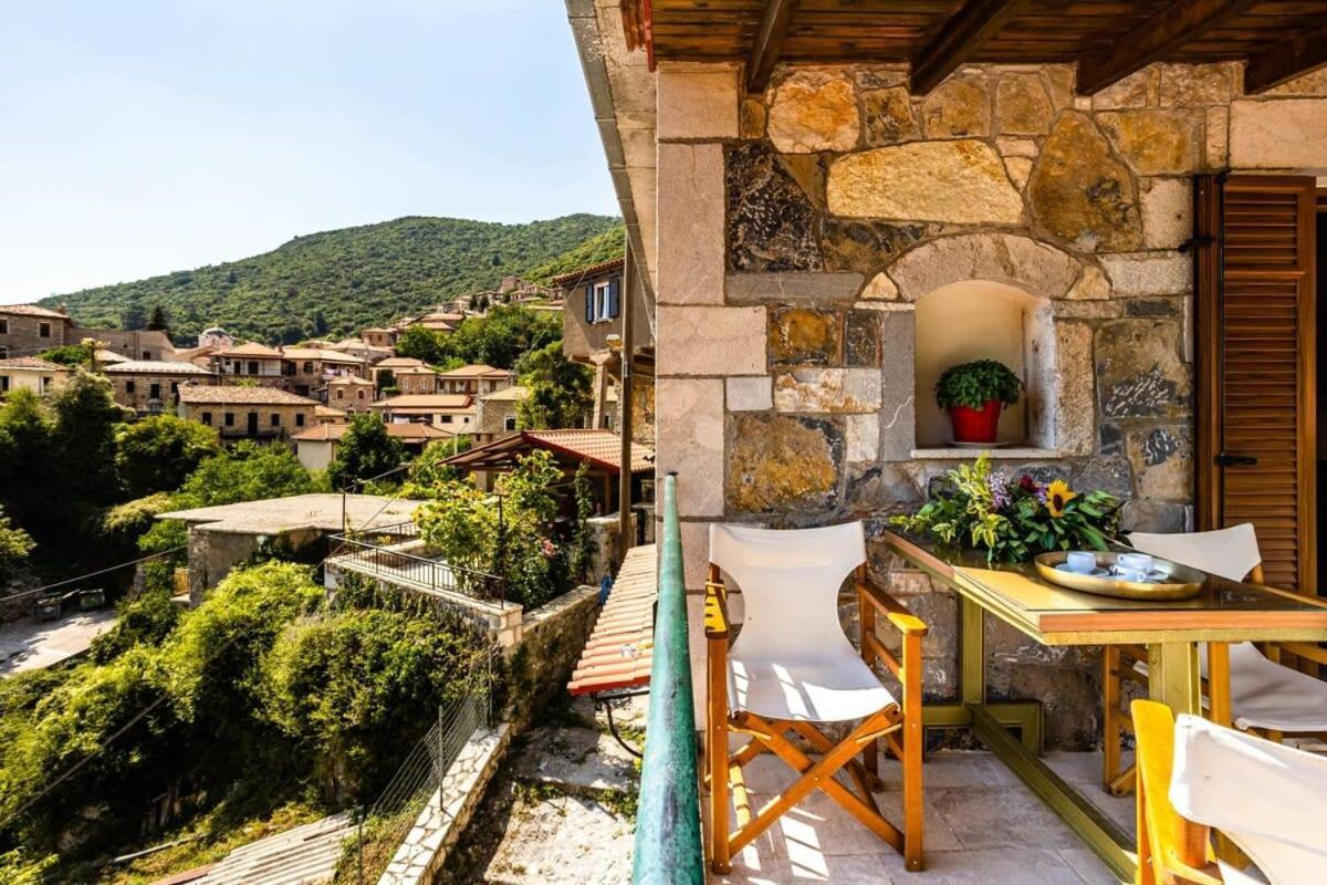 Stemnitsa Stone Residence - Comfy Mountain Getaway エクステリア 写真